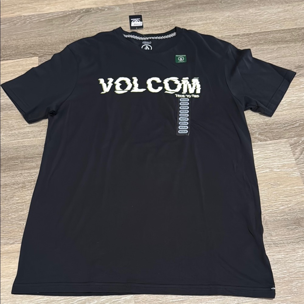 🆕 Volcom Men's Black T-Shirt